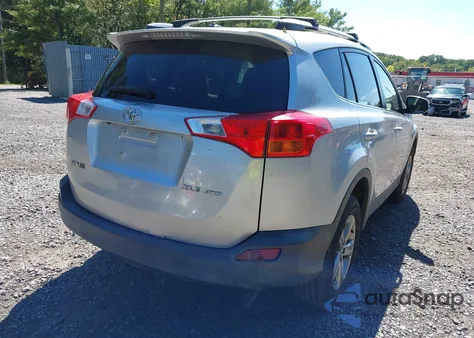 2015 Toyota Rav4 Xle из США, поврежденный, VIN JTMRFREVXFJ013730